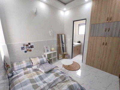 Studio cửa sổ, ban công tách bếp 3tr5-4tr5 free xe, free máy giặt