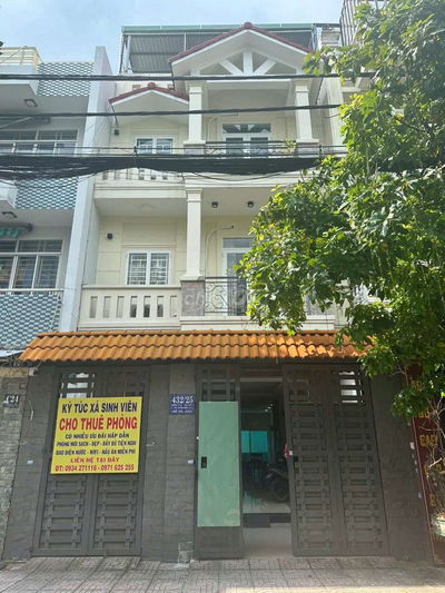 Ký túc xá giường tầng sinh viên quận 12 ( bao tất cả)