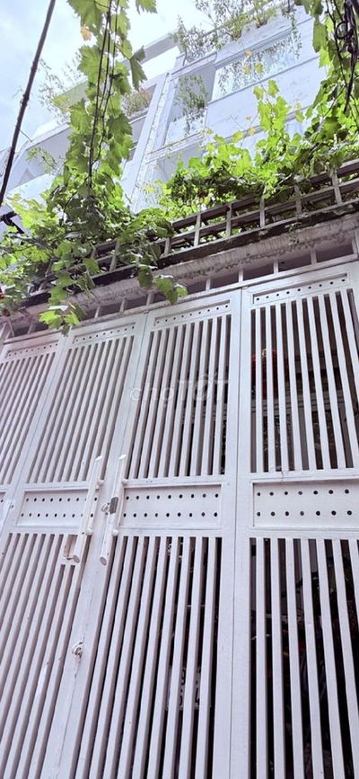 TTQ4 VÀI BƯỚC RA MT TÔN THẤT THUYẾT P4 - 38M2 - NHÀ ĐẸP Ở NGAY.