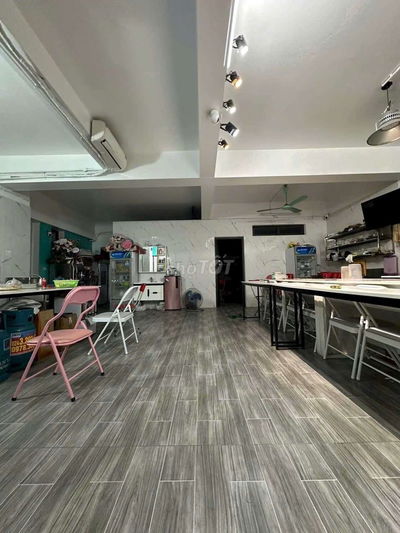 Bán nhanh CC 7A Lê Đức Thọ. 94m. 3N.2VS. 5 tỷ 9. Sổ đỏ sẵn