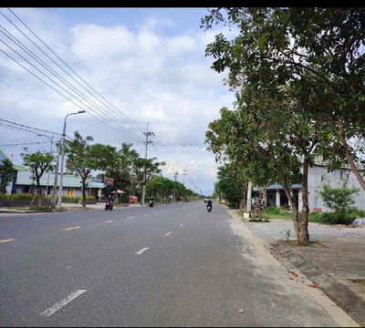 bán gấp toà căn hộ gần Ngã 3 Huế,Sân Bay.Thu nhập chủ