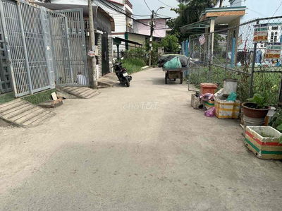 BÁN ĐẤT TẶNG NHÀ KIÊN CỐ Ô TÔ QUAY ĐẦU 162m2 thổ cư 2 lầu