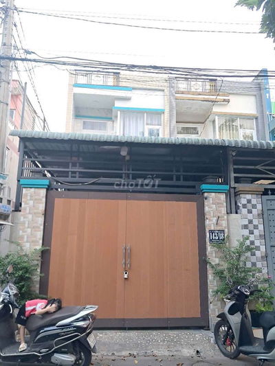 Nhà lầu đường 6m gần siêu thị bigc giá 10 triệu