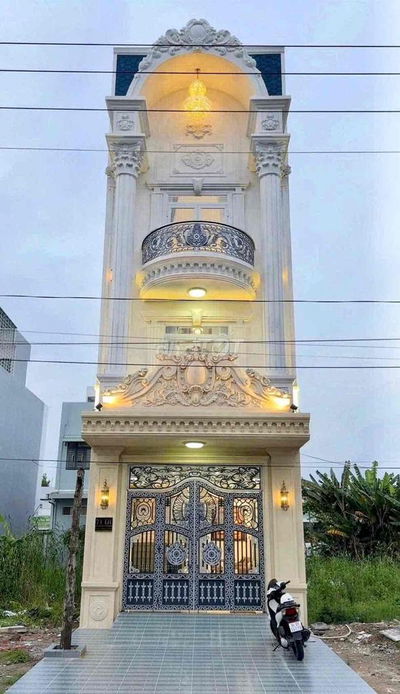 NHÀ 2 LẦU MẶT TIỀN ĐƯỜNG D1 KHU DÂN CƯ HỒNG LOAN