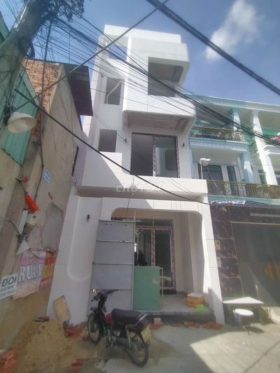 Cho thuê nhà 1/Đg số 16 BHH Bình Tân DT 5 x24 3 lầu 5pn giá 25tr