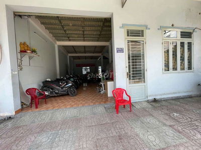 Cho thuê kho xưởng Đường tiền lân 14 bà điểm hóc môn DT 400m2 giá 20tr