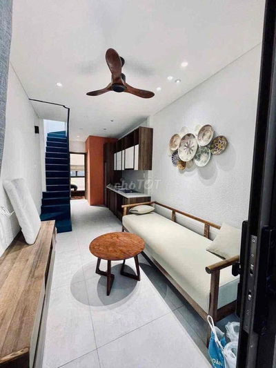 CHOTHUE nhà 3PN ngay cầu Đ.B.PHỦ