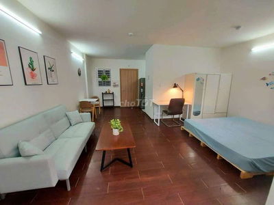 EhomeS NSG 40m2 đủ nội thất đầu T10 ở