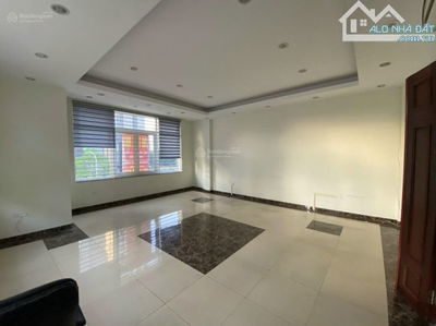 Cho thuê nhà ngõ 149 Nguyễn Tuân – Thanh Xuân, 65m², 4 tầng, mặt tiền 5m, giá 33 tr/tháng