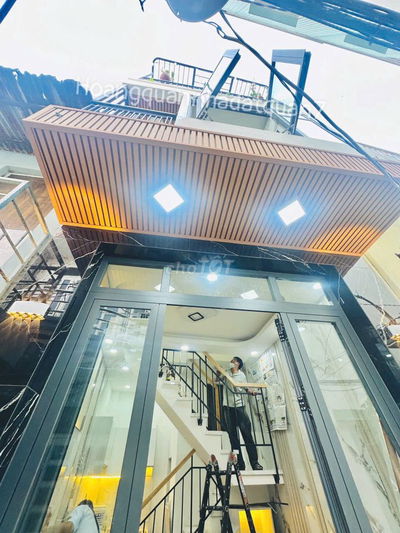 Nhà đẹp Trần Xuân soạn Q 7 DT:  3x7m Nhà 1Trệt  1,5 Lầu  ST  Giá 2,9Tỷ