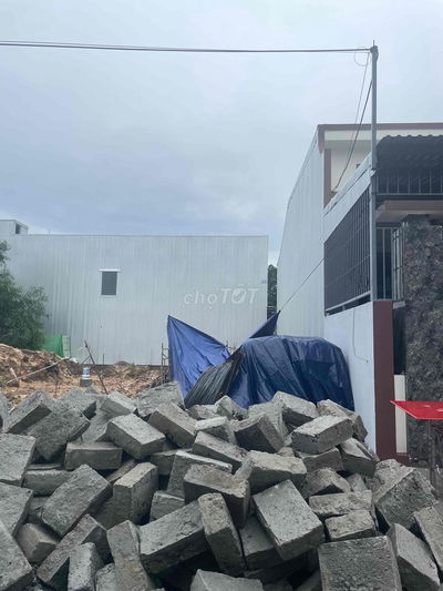 Cần tiền bán lô đất kiệt sát trường Tô Hiến Thành