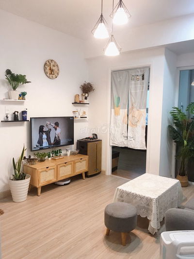 Cần bán căn hộ sổ hồng 2 phòng ngủ dt50m2 giá 2.3 tỷ