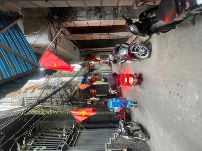 Sốc nhiệt! Tôn đức thắng, xây mới giá rẻ 40m^5T, ngõ thông thoáng,kdoa
