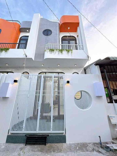 NHÀ TRỆT LẦU TUYỆT ĐẸP HẺM 6 NGUYỄN TRÃI  GẦN CHỢ TRƯỜNG HỌC