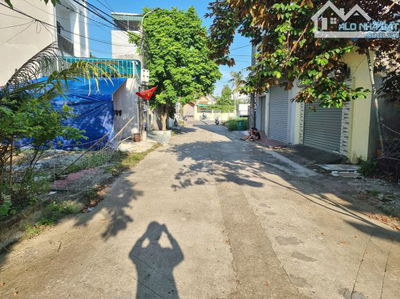 Đường nhựa 7m sát cạnh đường máng nước mà có 2.78 tỷ