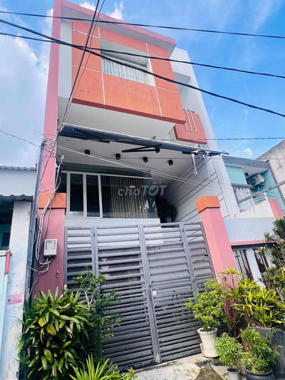 Bán Nhà Chia Tài Sản, Nhà 3 Tầng 2MT Trước Sau 6x18M