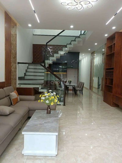 Cho thuê nhà 3 tầng, vào ở liền, đường Phạm Xuân Ẩn , Hoà Xuân
