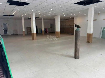 MN2396. CHO THUÊ NHÀ MẶT ĐƯỜNG TUYẾN 2 LÊ HỒNG PHONG 595M2 X 2 TẦNG
