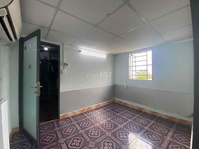 CHO THUÊ STUDIO CỬA SỔ TRỜI NGAY KẾ BÊN HUTECH, UTH, FTU