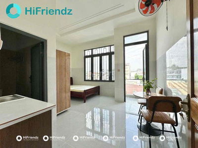 Cho thuê căn hộ dịch vụ 28m2 ban công Đỗ xuân hợp, Phước long b