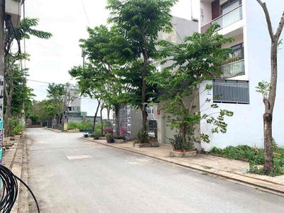 Bán nền đất Mặt Tiền Hẻm 230 Đường Lò Lu 4.25 Tỷ/67m2
