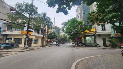 🏡 VĂN PHÚ – HÀ ĐÔNG – PHÂN LÔ 20M RA PHỐ – NHÀ ĐẸP DÂN XÂY – GỖ XỊN –