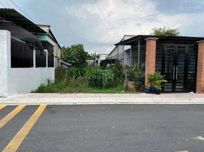 bán gấp 280m2 đất có THỔ, đường nhựa 8m, giá NGỘP 530tr, tân thông hội