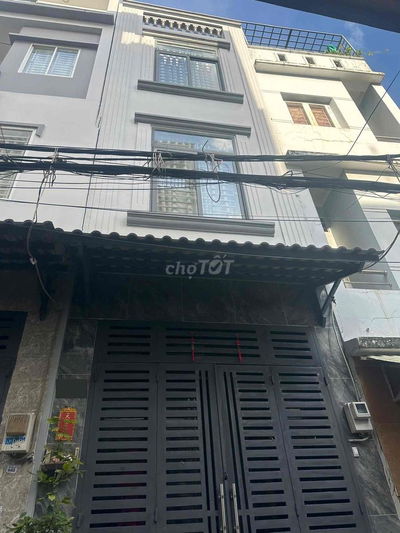 nhà thuê Q6, 90m2, 1trệt1lầu1sân thượng, 3PN, gần võ văn kiệt, 10tr