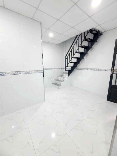 NHÀ NHỎ TÂN BÌNH-LẠC LONG QUÂN -MỚI ĐẸP Ở NGAY-18m2-1.98 TỈ