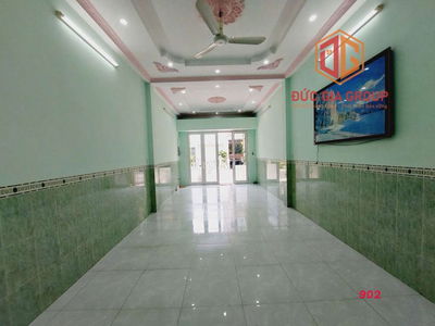 Cho thuê nhà đẹp 1T2L trong KDC D2D giá chỉ 12tr/tháng