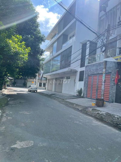 Khu Ao Sen Tên Lửa Nhà 5 tầng 5×20 5PN có Hầm và THANG MÁY 14.99 tỷ