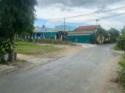 Bán đât Thổ cư Măt tiền đương nhựa