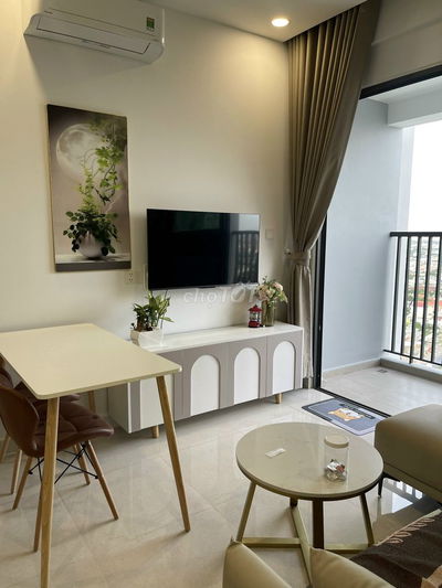 Bán căn 1PN 51m2 giá tốt 2,25 tỷ sổ sẵn view Nội khu hồ bơi