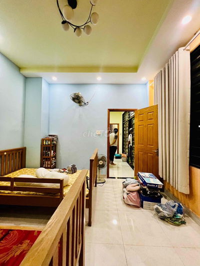 Nhà Rộng Rải DT 5x25 Sân Trước Sau 1Trệt 1Lầu 3Pn 2Wc Vườn Lài Gần Chợ