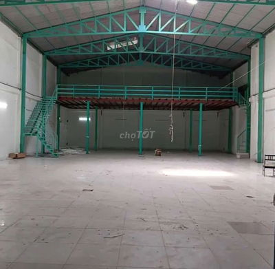 CHO THUÊ KHO,XƯỞNG 500M² Đ XE CÔNG 40F LÊ TRỌNG TẤN