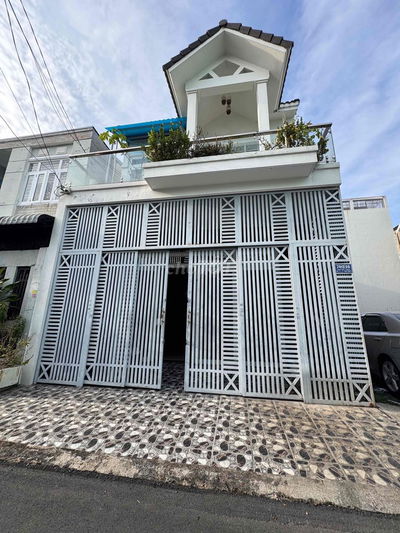 nhà ngang 6m đường ô tô tránh nhau- khu giáo viên gần Trường Trấn Biên