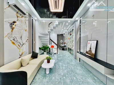 Bán nhà hxh 5m, 60m2 ngay Nguyễn Hiền, Quận 3. Giá: 4 Tỷ 110. SHR, full nội thất cơ bản