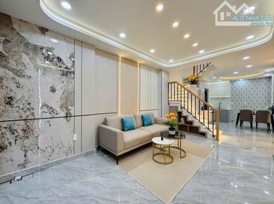 ✳️ Sắp đi nước ngoài bán nhà đường Nhất Chi Mai - Tân Bình / 60,4m2 / Giá 2 Tỷ 820