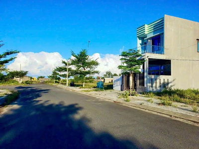 Bán Lô Đất 171m2 Ngang 7m Cách Đại Học FPT và Biển 900m, Giá 3,55 Tỷ