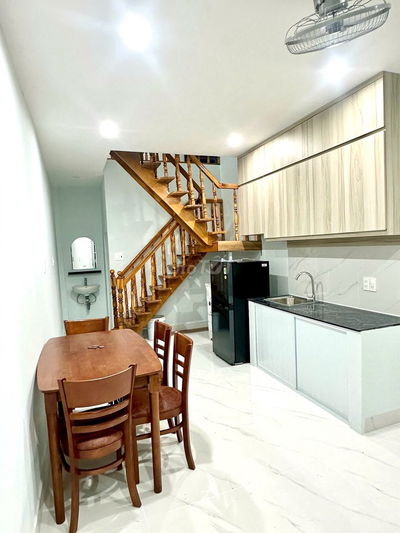 Cho thuê nhà nguyên căn hẻm Đoàn Văn Bơ - 9 triệu
