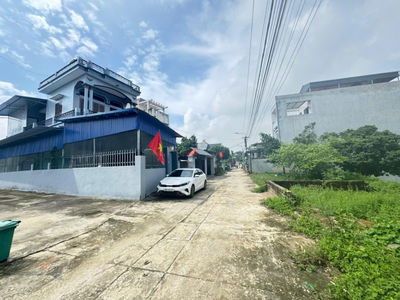 Bán 85m đất Sát Cổng đại Học Quốc Gia và Trường FPT giá rẻ so thị trường