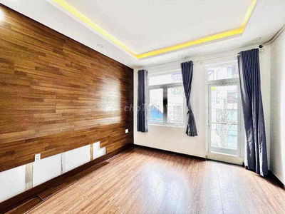 HẺM XE TẢI XE HƠI NGỦ TRONG NHÀ - 5 TẦNG MỚI - NGANG LỚN 4M