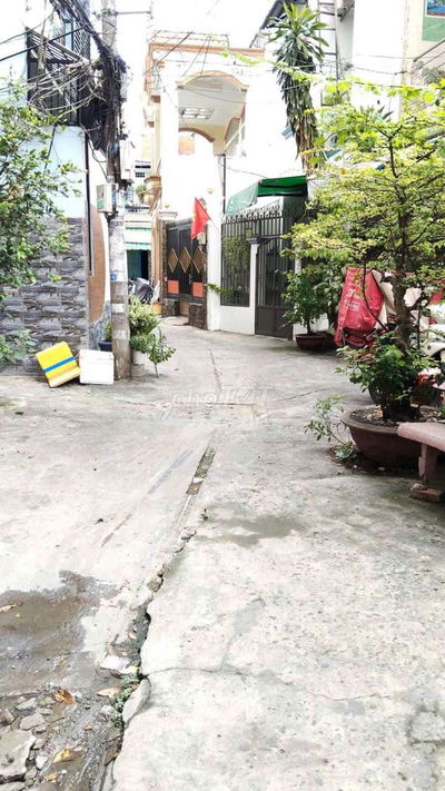 Nhà Bà Hom Q6 - 2 tầng - Chủ dảm giá bán gấp - Cách hẻm xe tải 20m