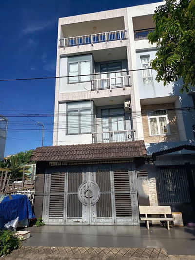 MẶT TIỀN KINH DOANH ĐỈNH – 2 BƯỚC CHÂN SANG TÂN BÌNH – NHÀ ĐẸP Ở NGAY