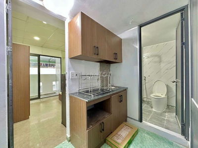 CĂN HỘ BAN CÔNG, TÁCH BẾP - FULL NỘI THẤT, GẦN CẦU SÀI GÒN