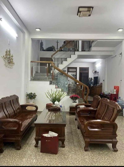 CHO THUÊ NHÀ 2 TẦNG MT NGUYỄN LƯƠNG BẰNG