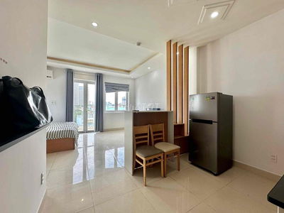 🏡 Căn Hộ 1PN Full Nội Thất - Ban Công Thoáng - Ngay Ngã Tư Hàng Xanh 🍀