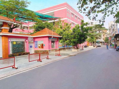 Khu hiếm nhà bán _vuông vức nở hậu _2 tầng BTCT _2măt hẻm xe hơi  _