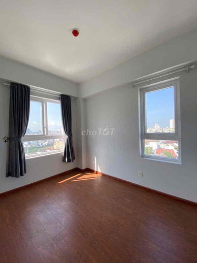 Bán căn hộ 2PN Felisa Riverside p.11, q.8