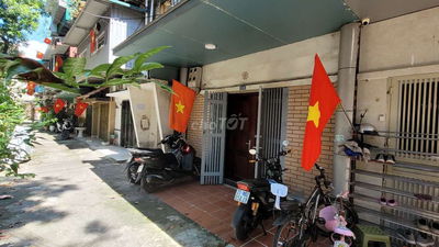 Cho thuê căn hộ tập thể tầng 1